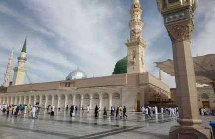 10 Nights 3 Star March Umrah Package 2026