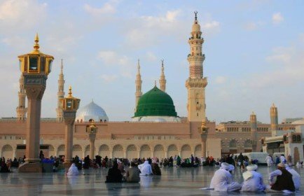 10 Nights 5 Star London Umrah Packages 2025